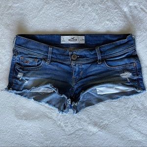 Low rise hollister shorts size 25/1